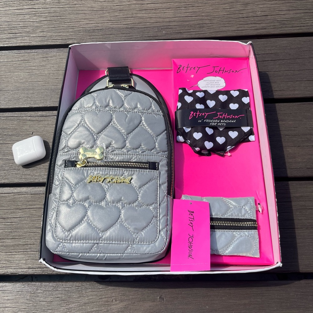Betsey Johnson “pet set”